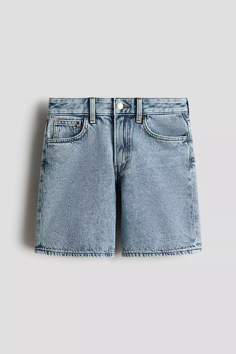 Loose-fit denim shorts