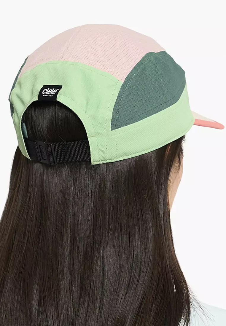 GOCap Field - Iconic Bar Sports Cap