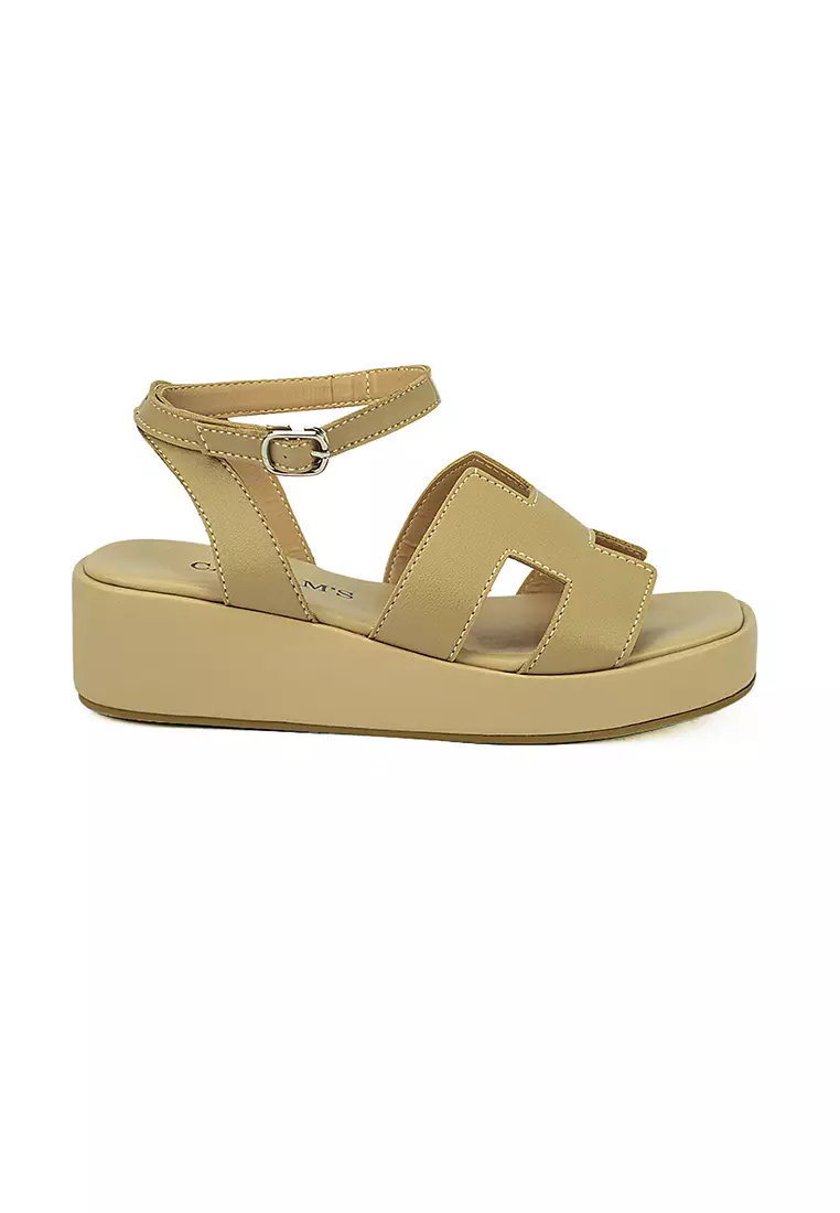 Discount on Cardam's Lifestyle  shoes - SKU: Eclb Wa 00176 Beige Women Wedge