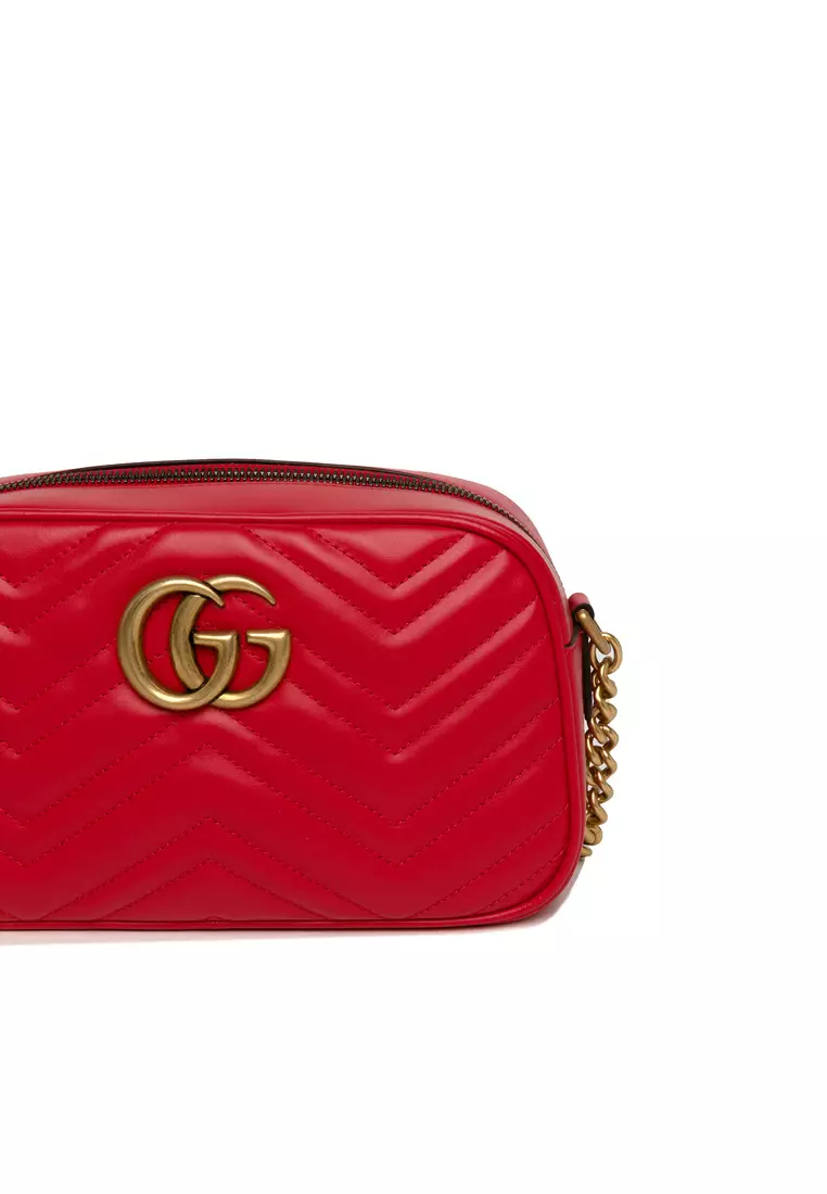 Gg marmont matelassé leather mini chain camera bag hotsell