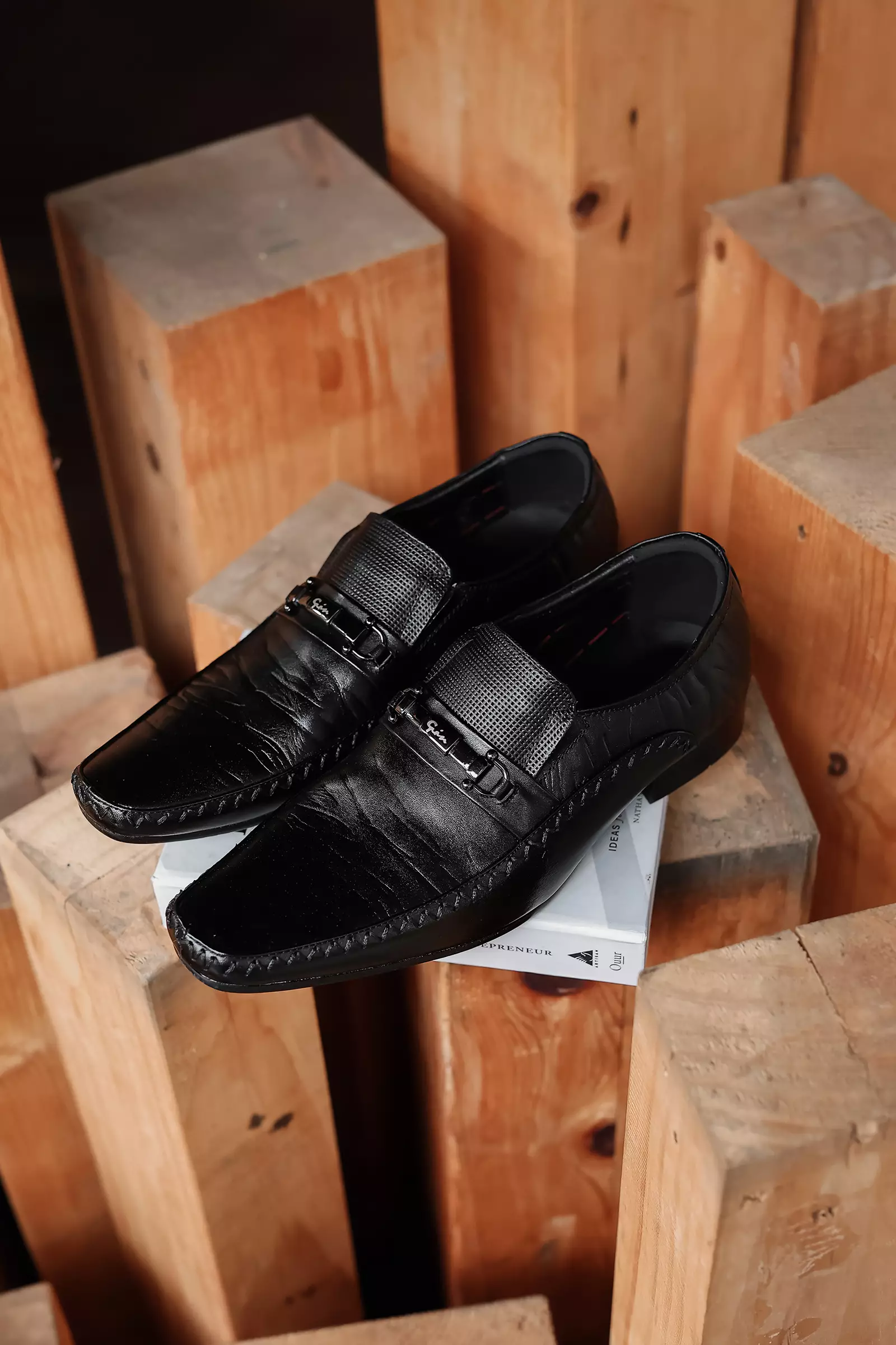 Celvin Sepatu Pantofel Pria Kantor Kulit Asli - Black