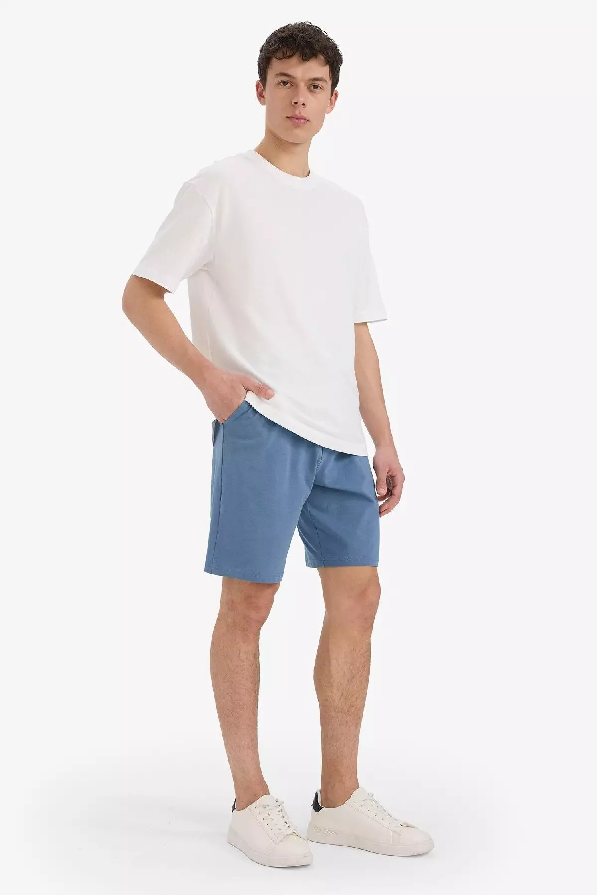 Slim Fit Slim Fit Pocketed Cotton Basic Plain Bermuda Shorts W1105Az25Sp