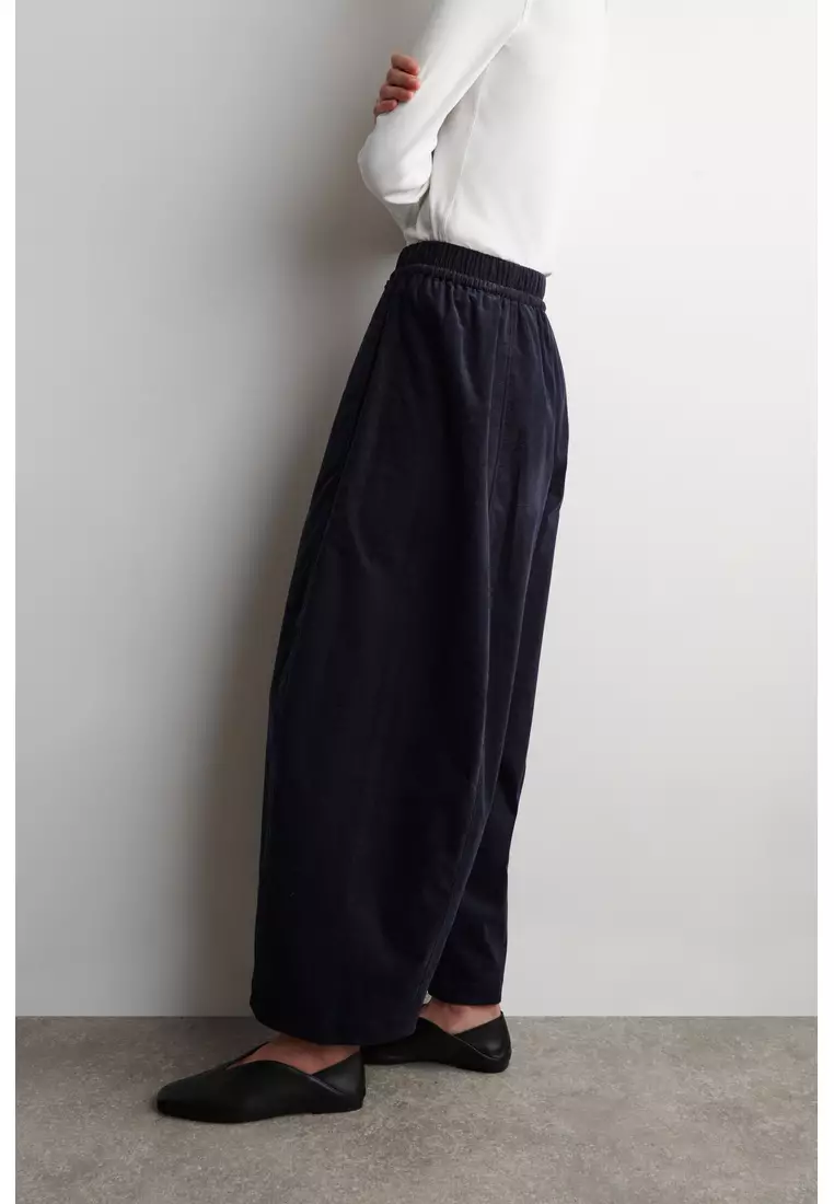 ELASTICATED CORDUROY BARREL-LEG TROUSERS