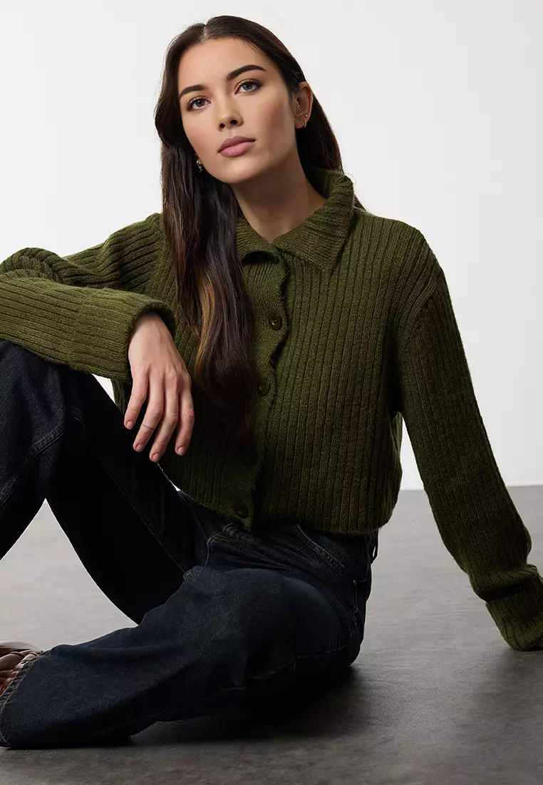 Khaki Crop Soft Textured Stand Collar Knitwear Cardigan TWOAW22HI0174