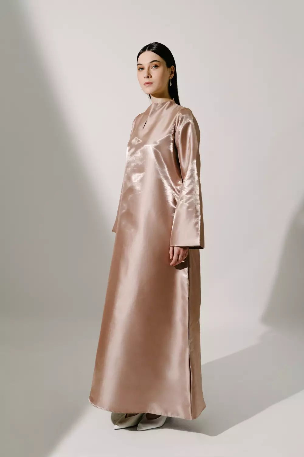 Demure Studio - YARA DRESS IN SHIMMER TAUPE - MODEST DRESS- KAIN MIKADO