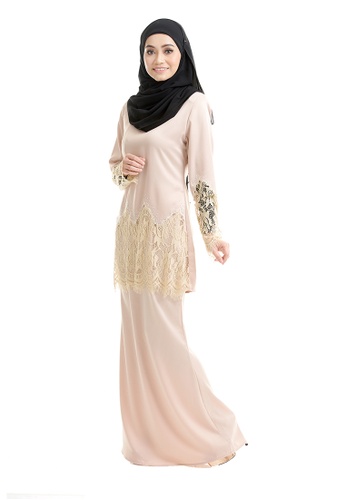 Buy AIMY KURUNG CREAM (PLUS SIZE) from Rasa Sayang in Yellow only 229.9