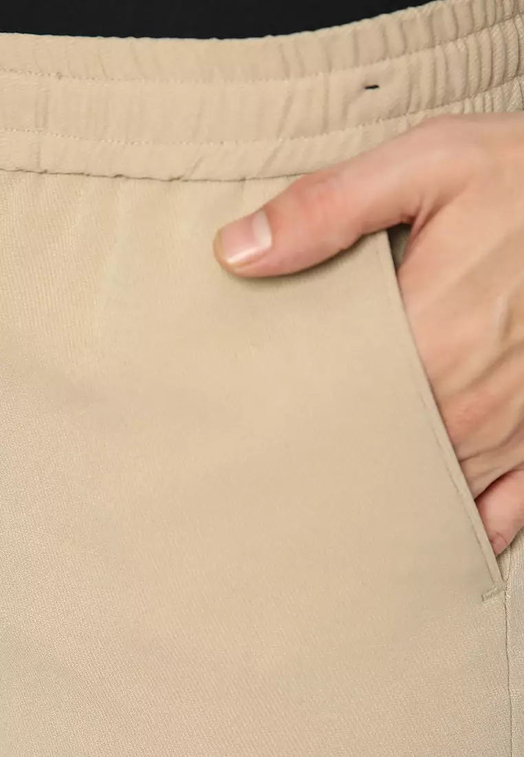 Jobb Jordin Celana Pendek Pria Regular Fit Beige
