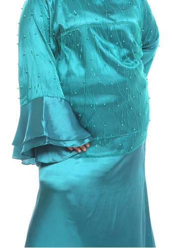 Buy Mariani Modern Kurung from PLUMERIA in Green only 349