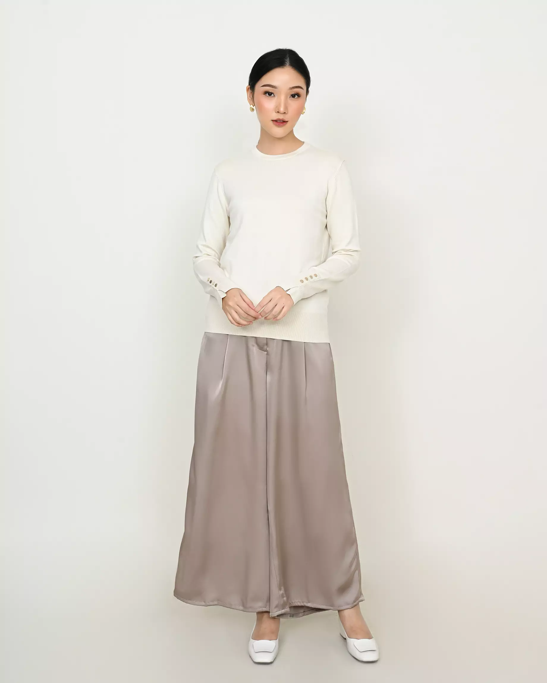 Geulis.id GEMMI SWEATER - Beige