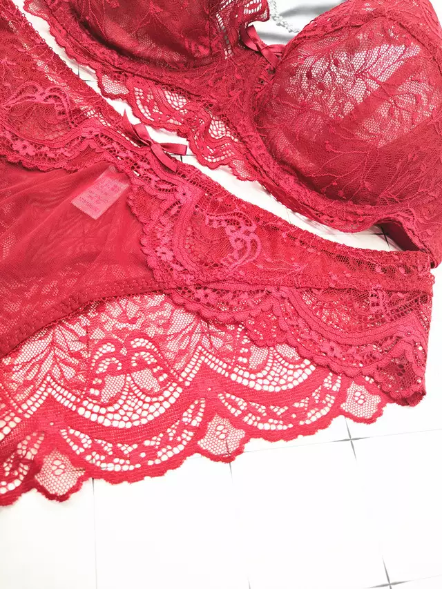 Lace Ultra-Thin See-Through Underwire Bra with Panty Set CA123109DGRD