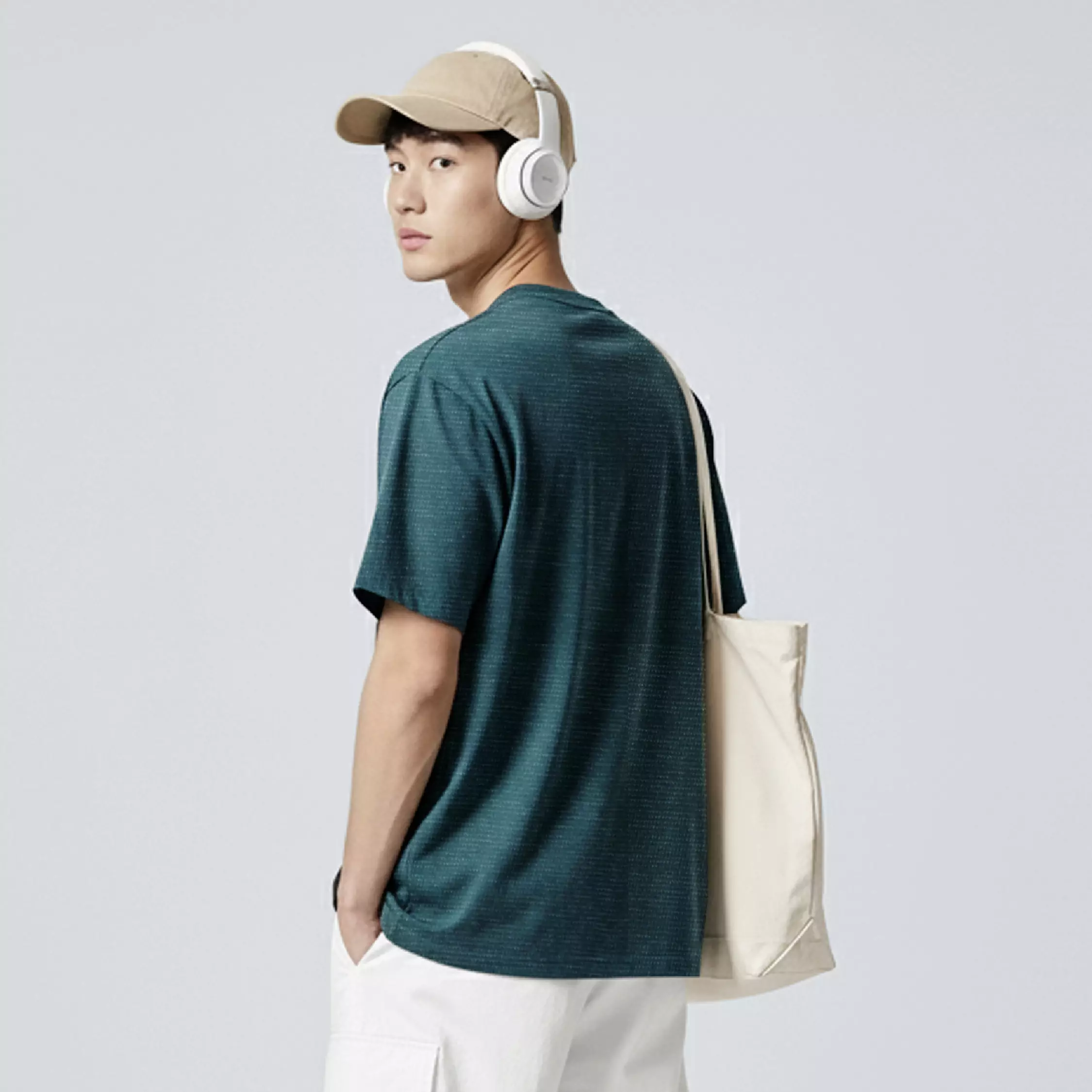 KALE ARTHUR REGULER TOSCA T-shirt Reguler Cotton Viscose Asian Fit Warna