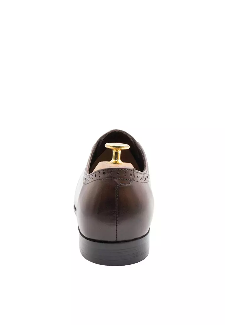 Obera Adelaide Walnut Oxford