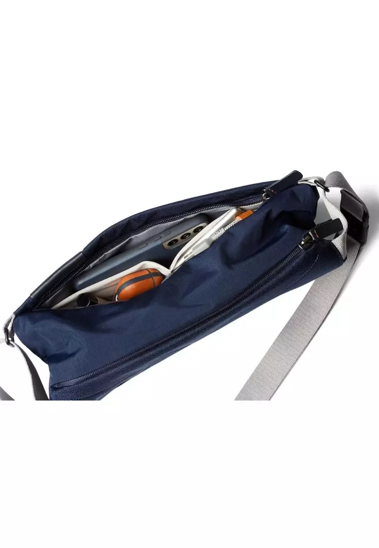Bellroy Sling - Navy
