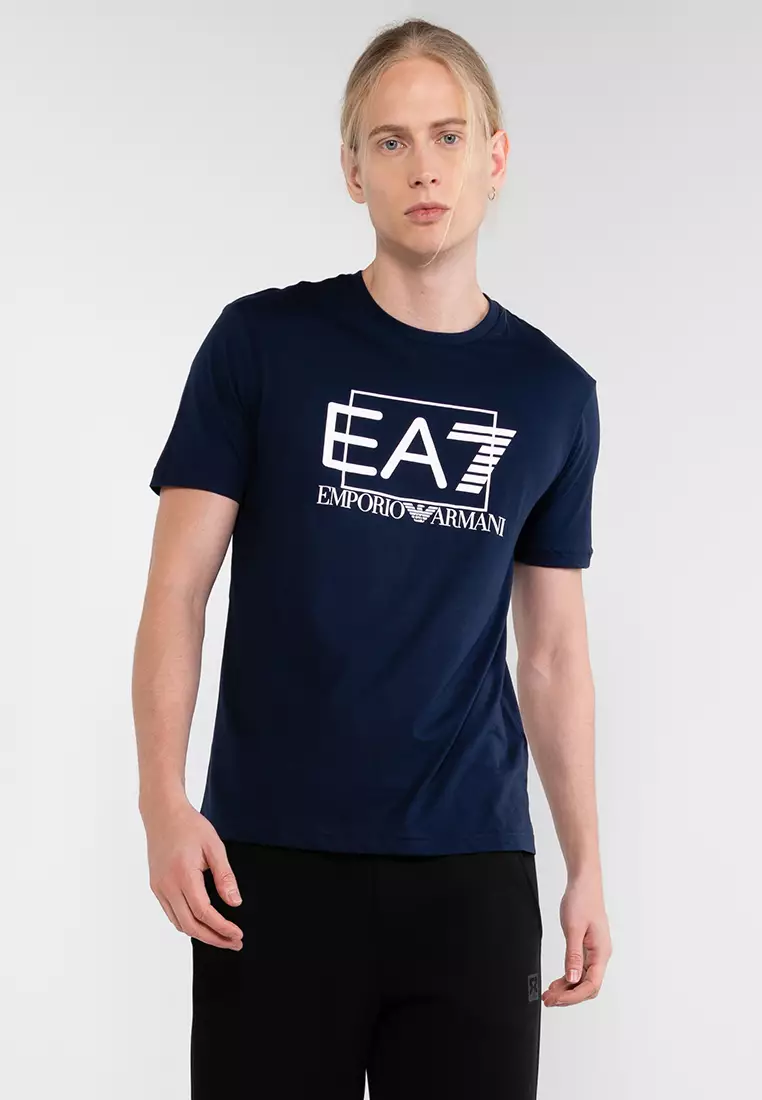 Ea7 short clearance