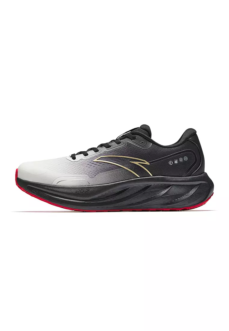 Men PG7 Travel 2.5 Running Shoes