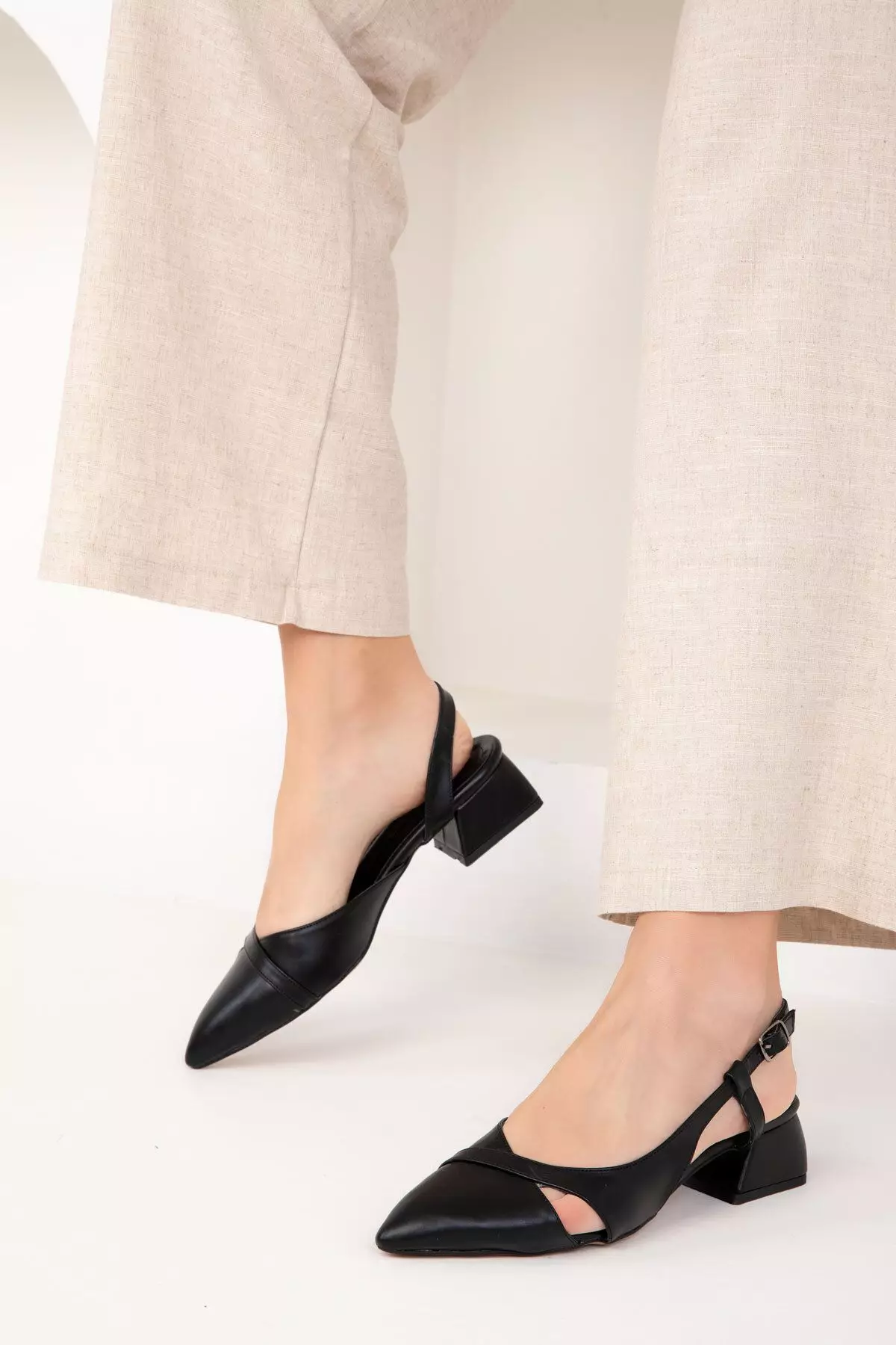 Classic Slingback Heels