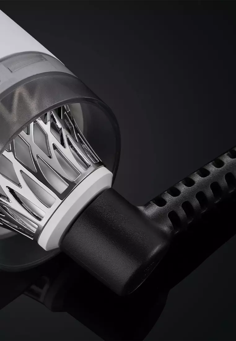 NEW Duet Blowdry Hair Dryer - 2-in-1 hair dryer brush in White, wet to blow dried with no heat damage¹ for easy and smooth blow dries.