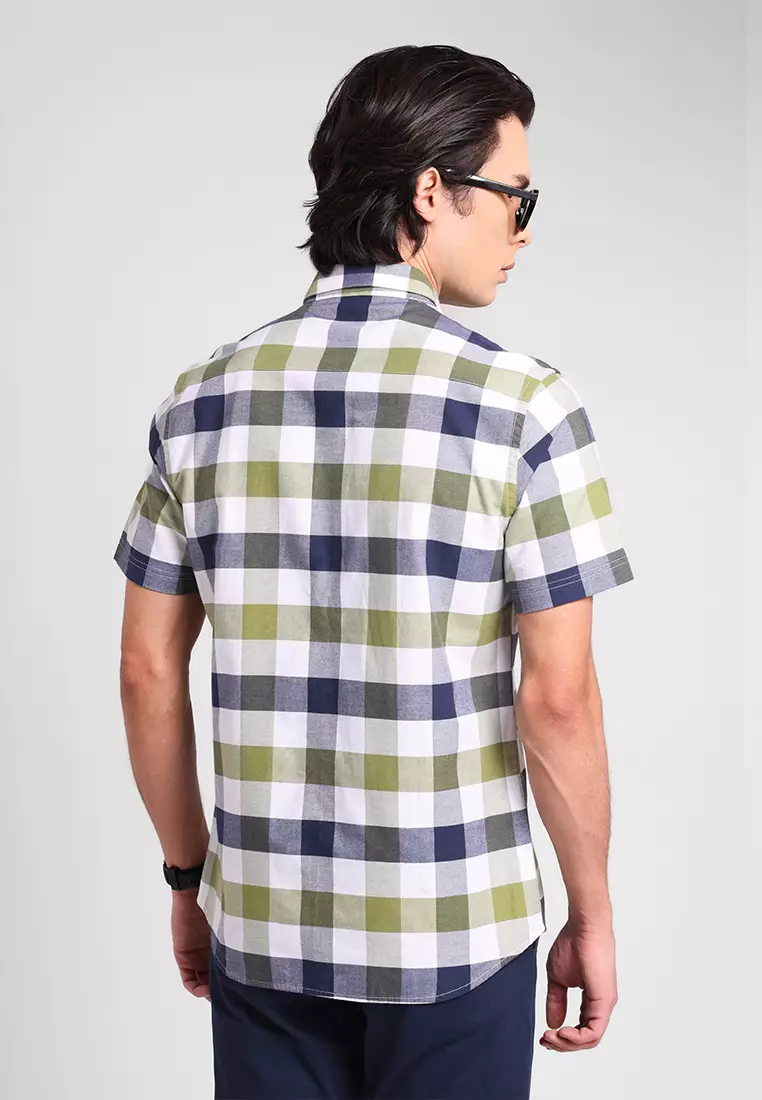 MANZONE - Kemeja Oxford Lengan Pendek Pria Raka 6 Slim Fit - Olive Warna Olive