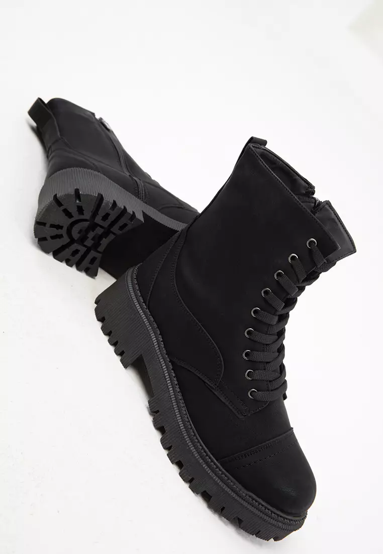Women's Boots Black Matte - 20044 Model Bootie