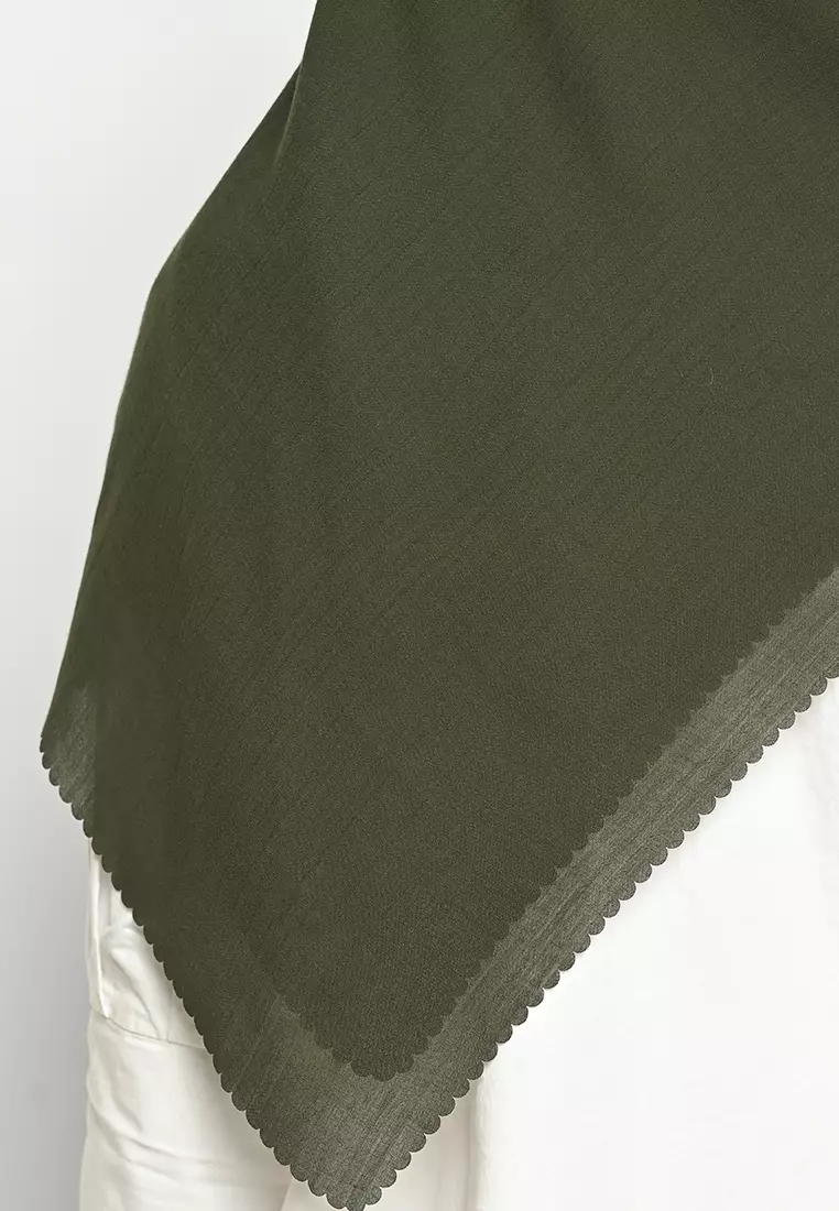 Hijab Segi 4 Voal Gucci Lasercut Army