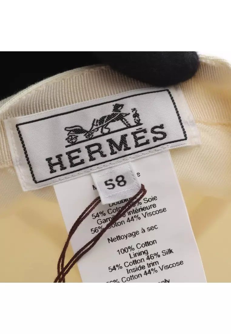 Pre-Loved Hermès Davis Pois Medor cap cotton ivory