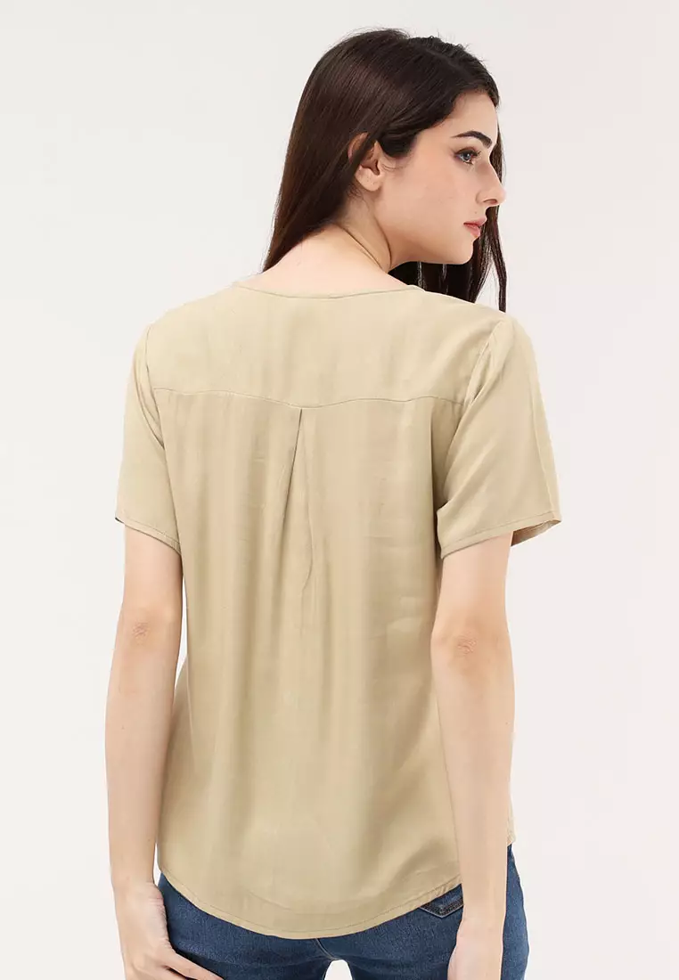 Short Sleeves V-neck Blouse