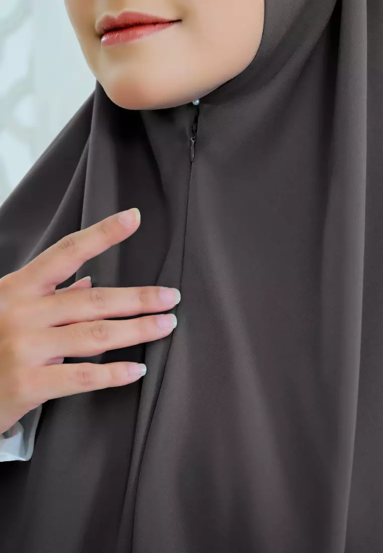 Cotton Bee - Dinara Square Syari | Hijab Segiempat Instan | Hijab Syari - Truffle