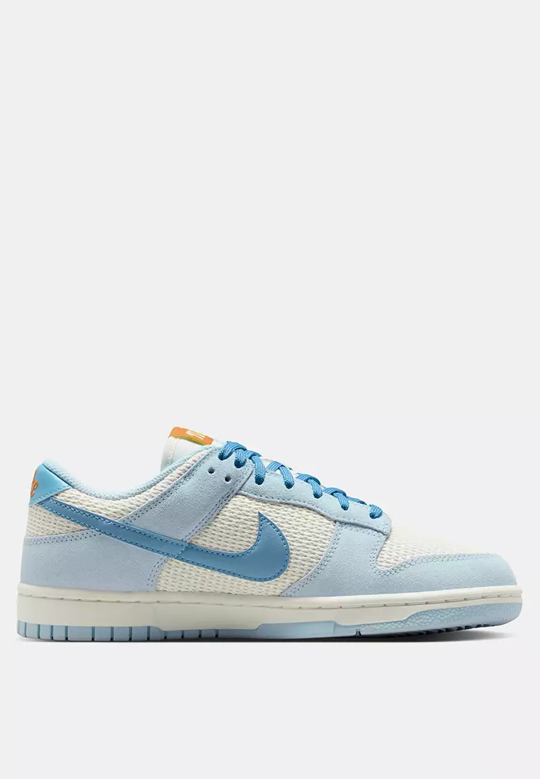 Dunk Low SE Women's Shoes