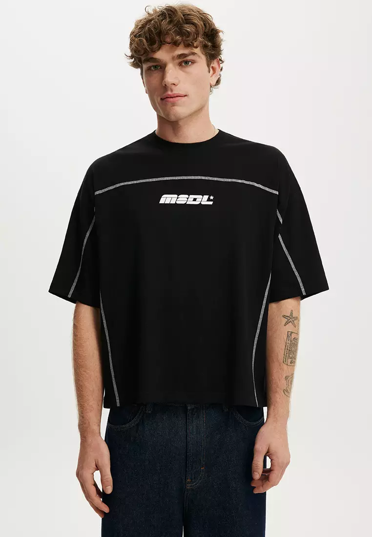Cropped Fit Graphic T-Shirt