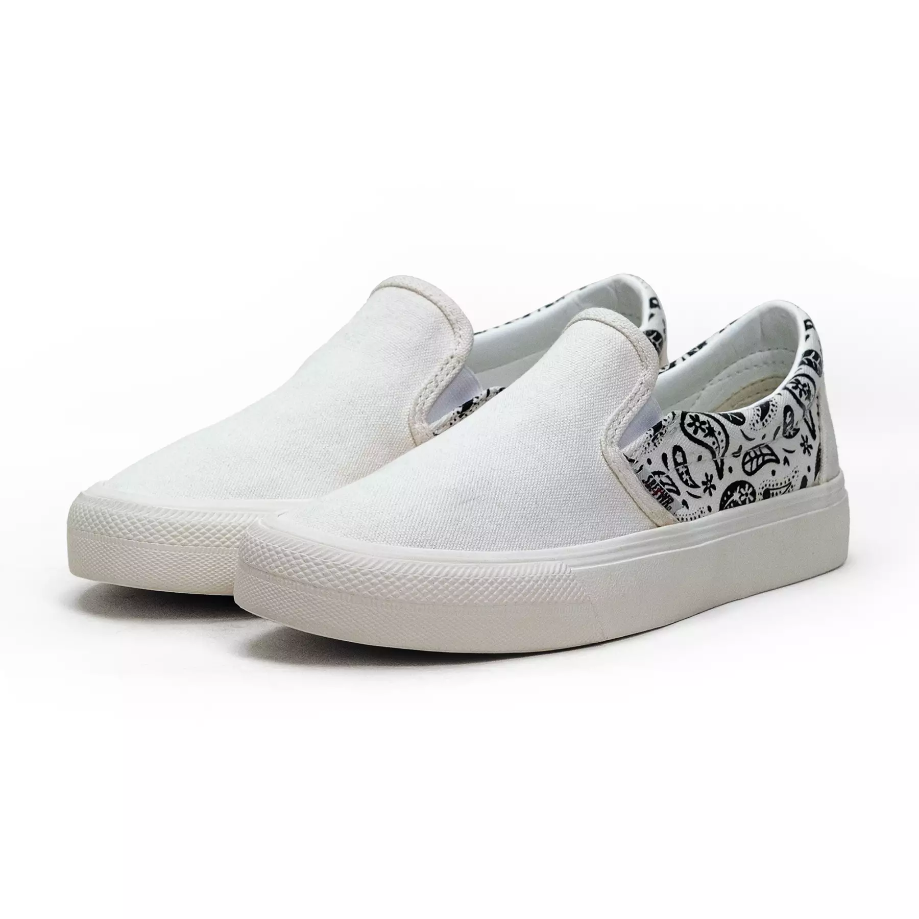 SABA  Slip on Paisley Off White - Sepatu Sneakers Casual Pria Wanita