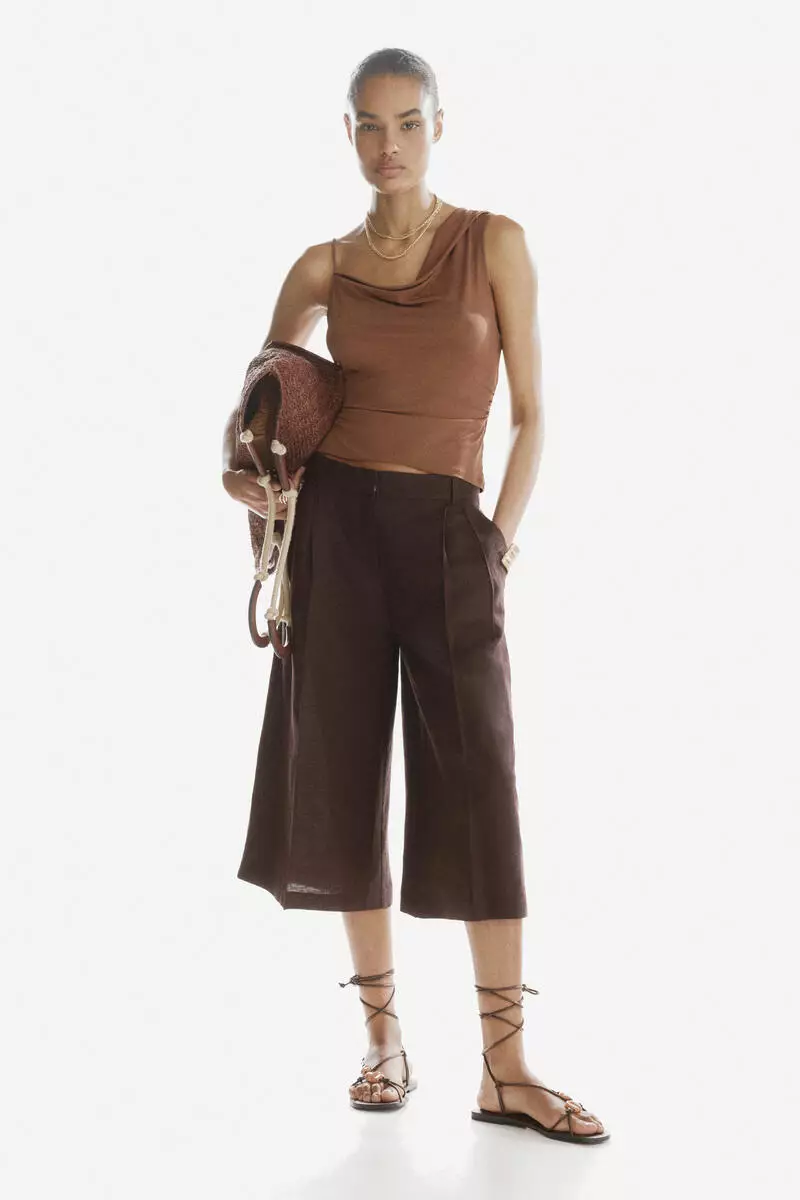 Draped asymmetric top