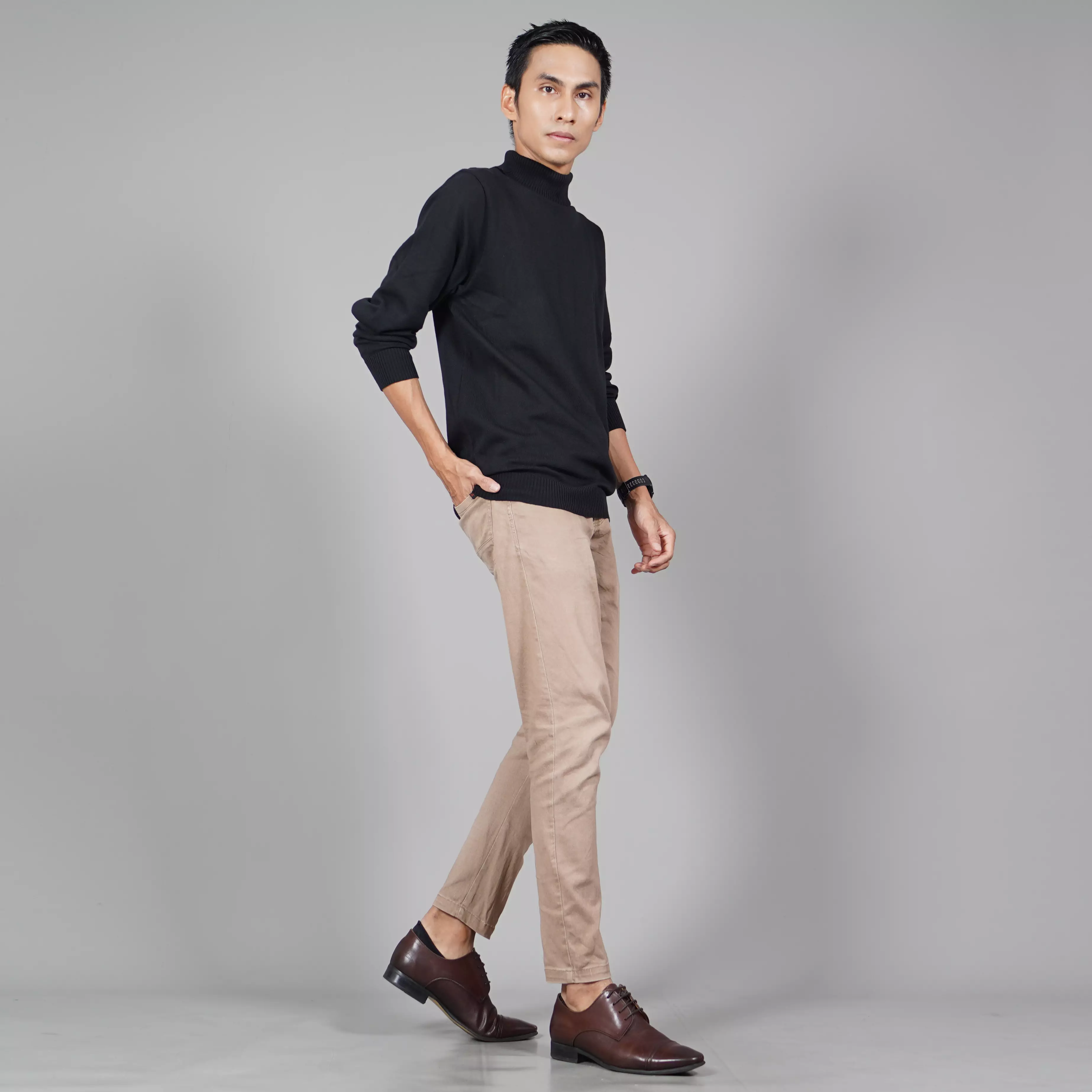 JEHOON Turtle Neck Knit Outer Sweater Rajut Pria - HITAM