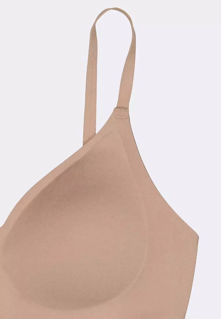 brand new seamless wireless bra (BENCH), Women's Fashion, Undergarments &  Loungewear on Carousell