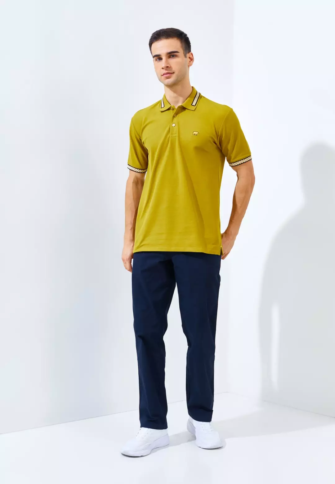 Jack Nicklaus Mustang Polo Shirt Pria Regular Fit Golden Palm