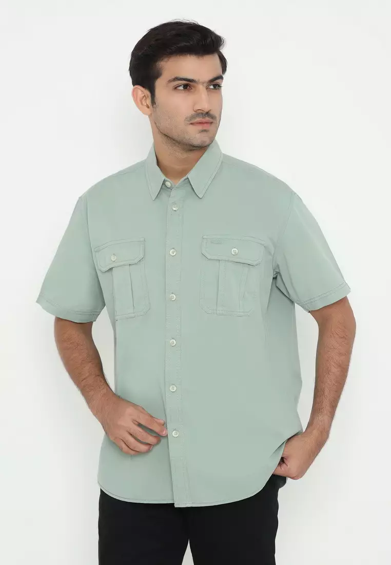 POLICE Kemeja Polos Cotton Kantong Dua Regular Fit Pria