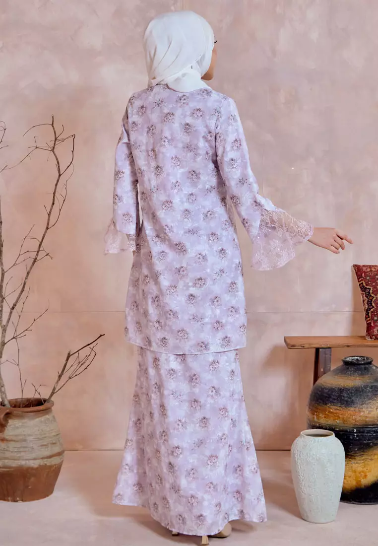 Anggun 2.0 Sequined Lace Sleeves Embroidery Kurung Kebaya Modern