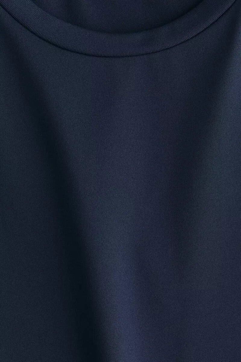 Fitted microfibre T-shirt