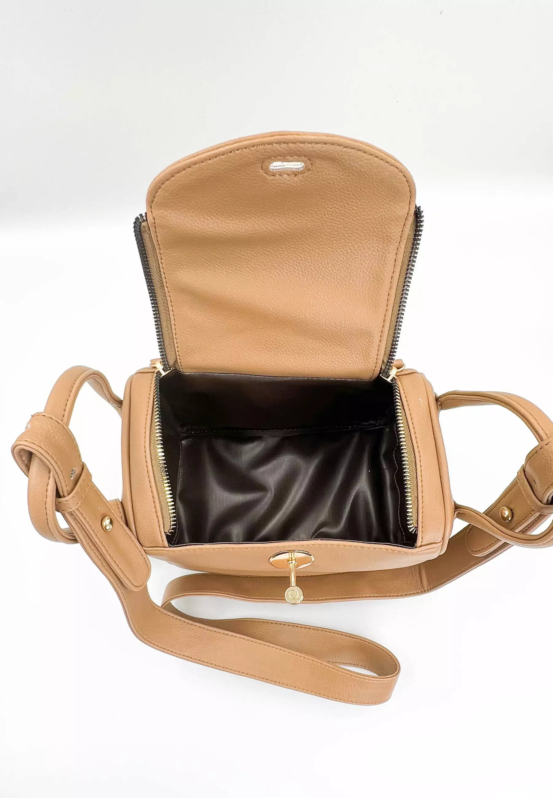 Patris Lyodra Sling Bag / Tas Wanita Selempang