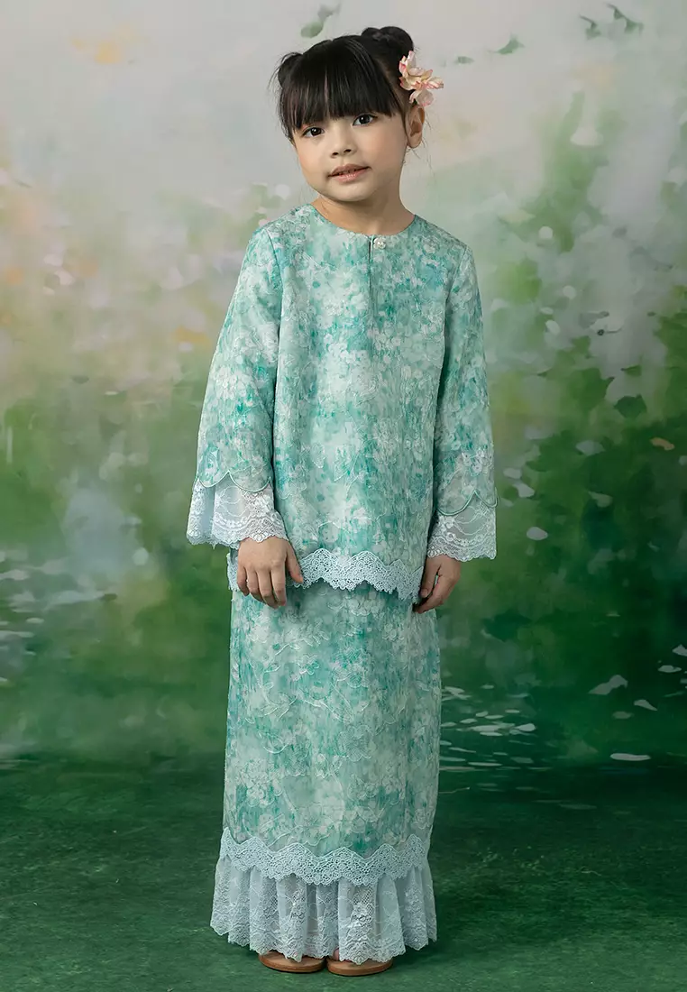 Darin Lace Top with Skirt Set
