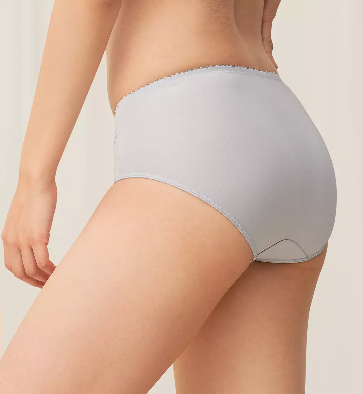 Triumph - Brief - Natural Edelweiss Hipster - FEATHER