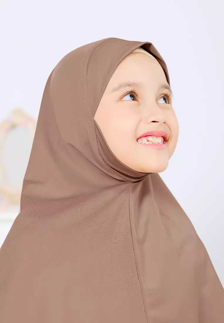 Cotton Bee - Jennaira Bergo Dagu | Hijab Instan Anak Non Pad - L