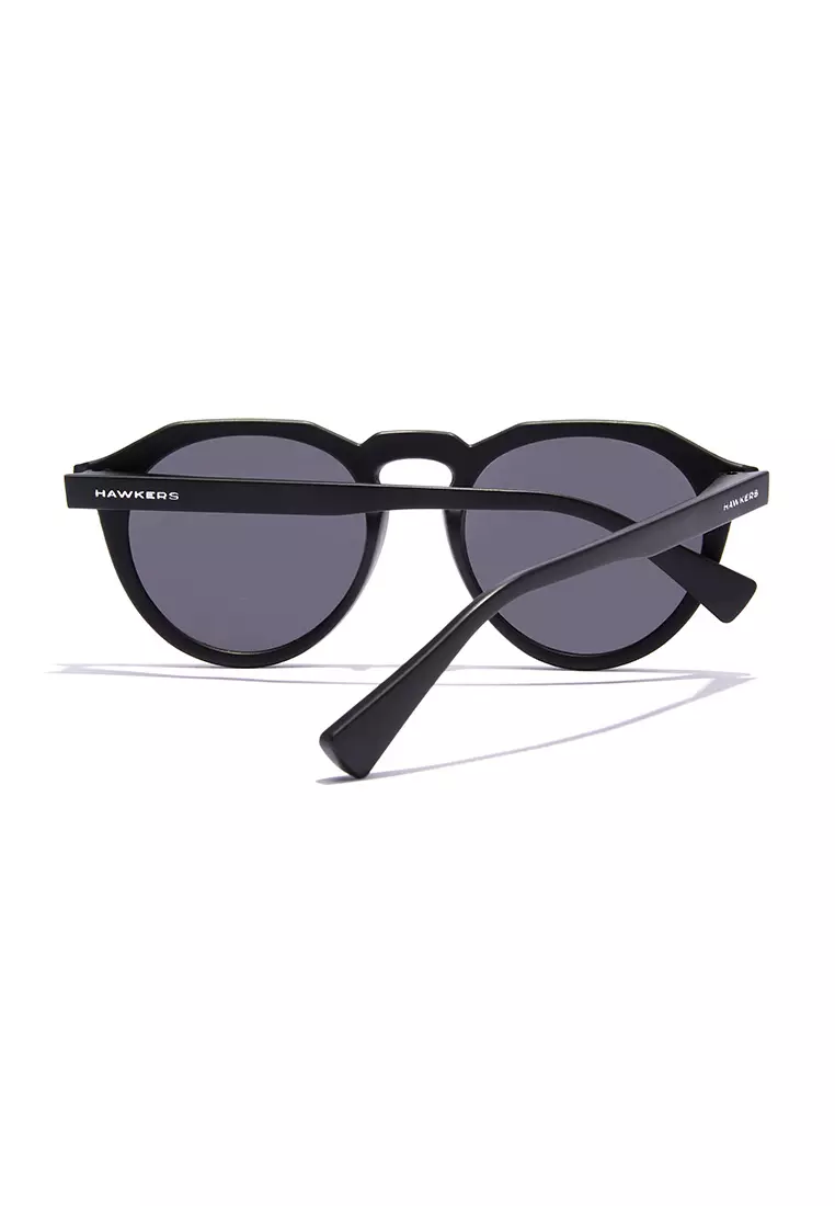 HAWKERS POLARIZED Carbon Black WARWICK RAW. Sunglasses for Men and Women, Unisex. UV400 protection. Official product designed and made in Spain. HWRA21BBTP