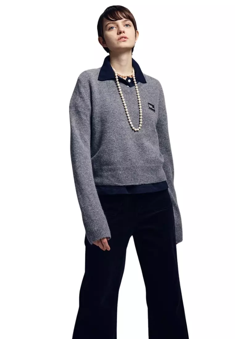 Raccoon Blended V Neck Square Logo - Charcoal