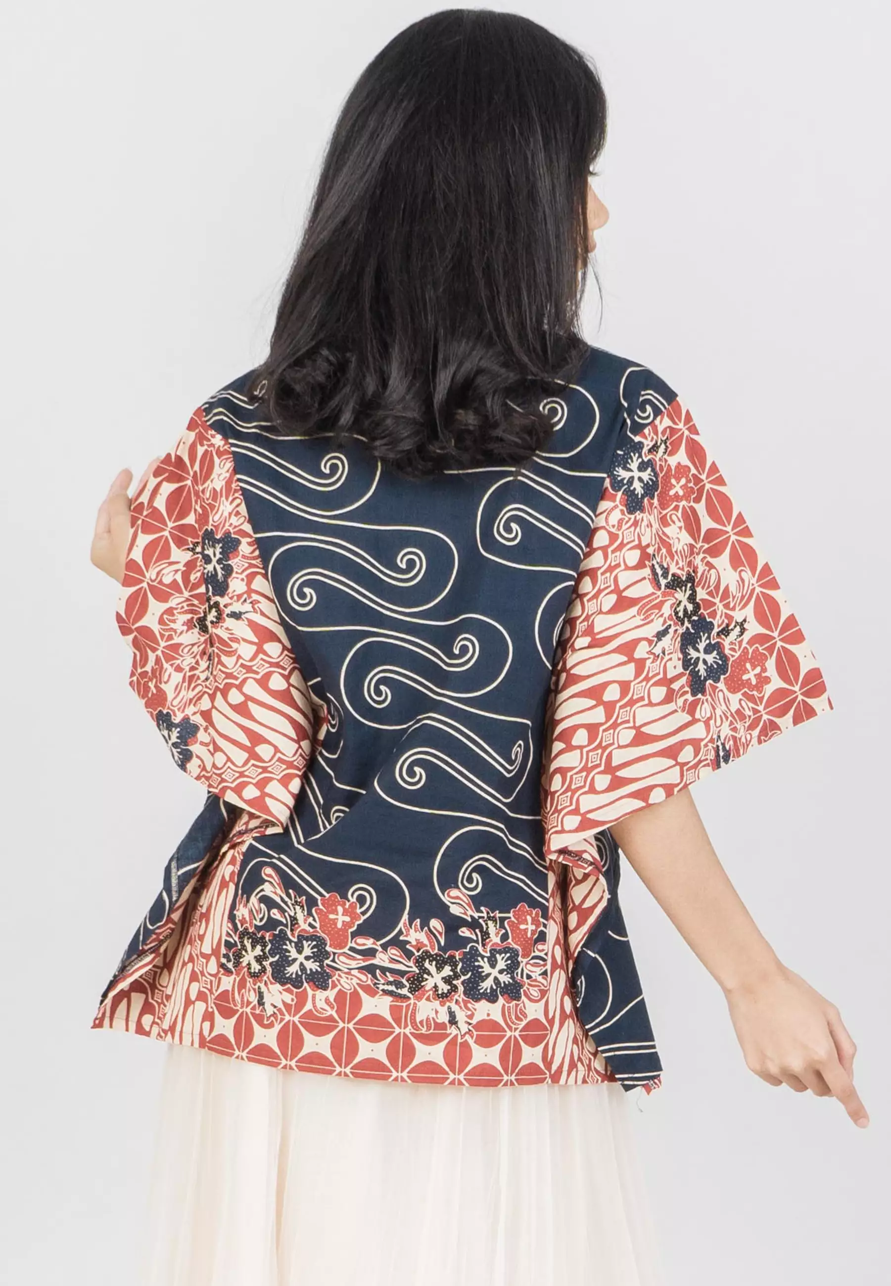 Jual Bhatara Batik Leona Blouse Original 2024 | ZALORA Indonesia