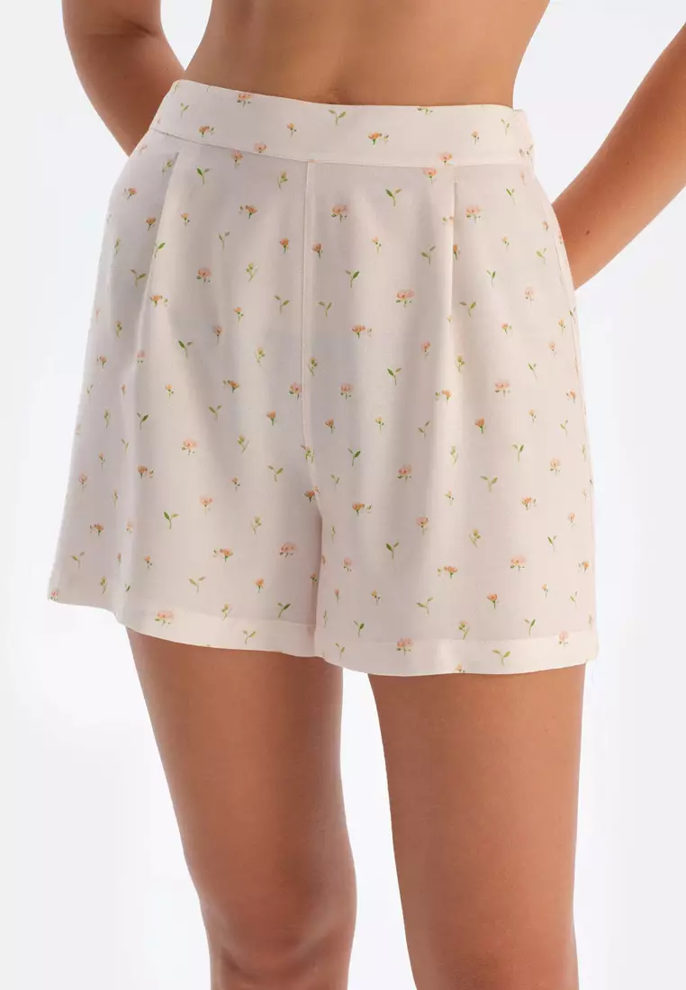 Off White Shorts, Floral Print, Regular, Short Leg, Sleepwear for Women