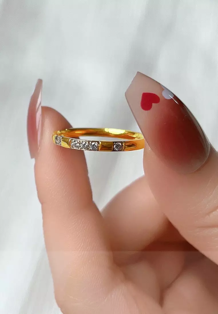 Claudia Cubic Zirconia Band Ring in Gold