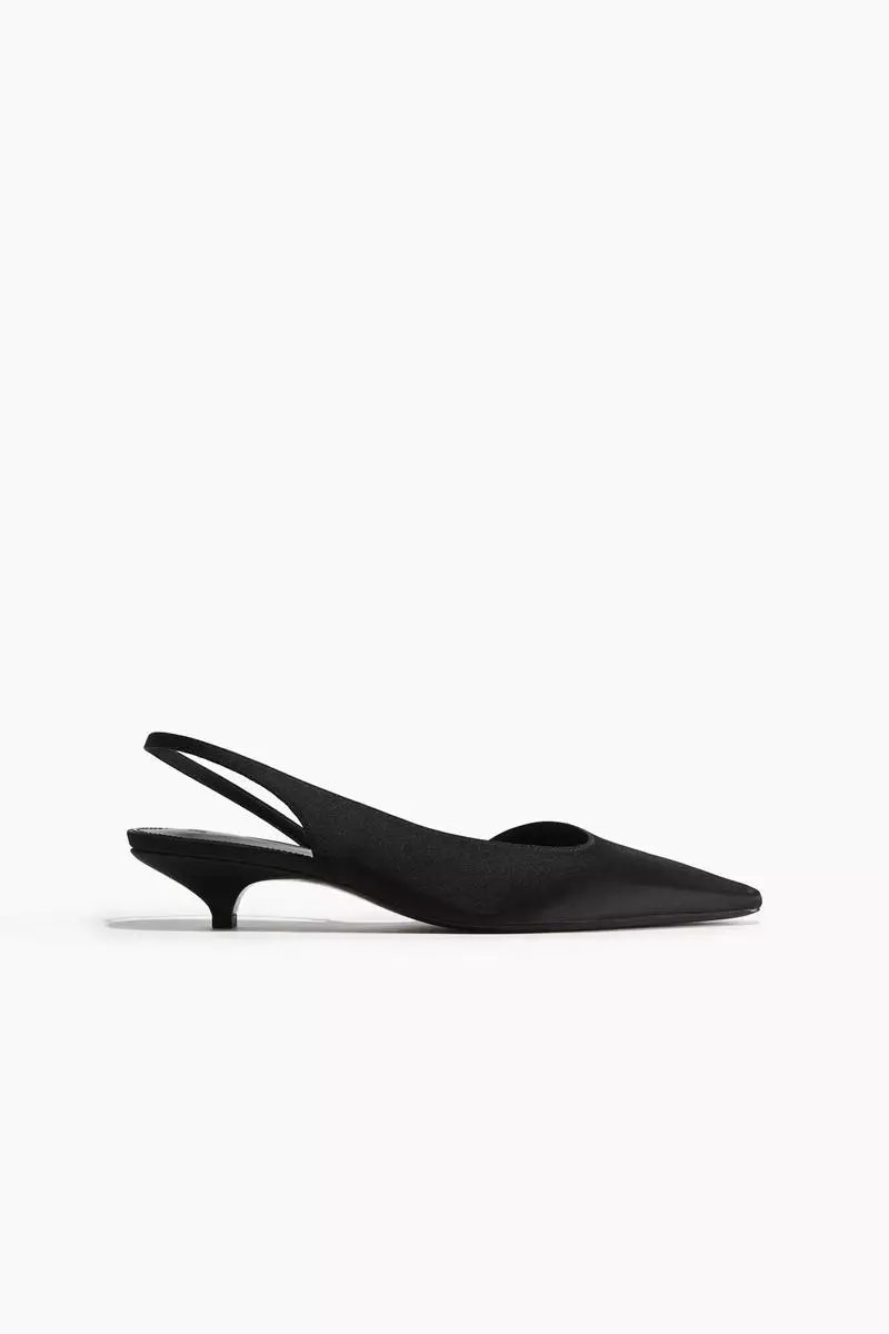 Discount on H&M  shoes - SKU: Satin slingbacks