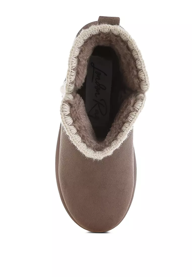 Scalloped Detail Snow Boots In Taupe