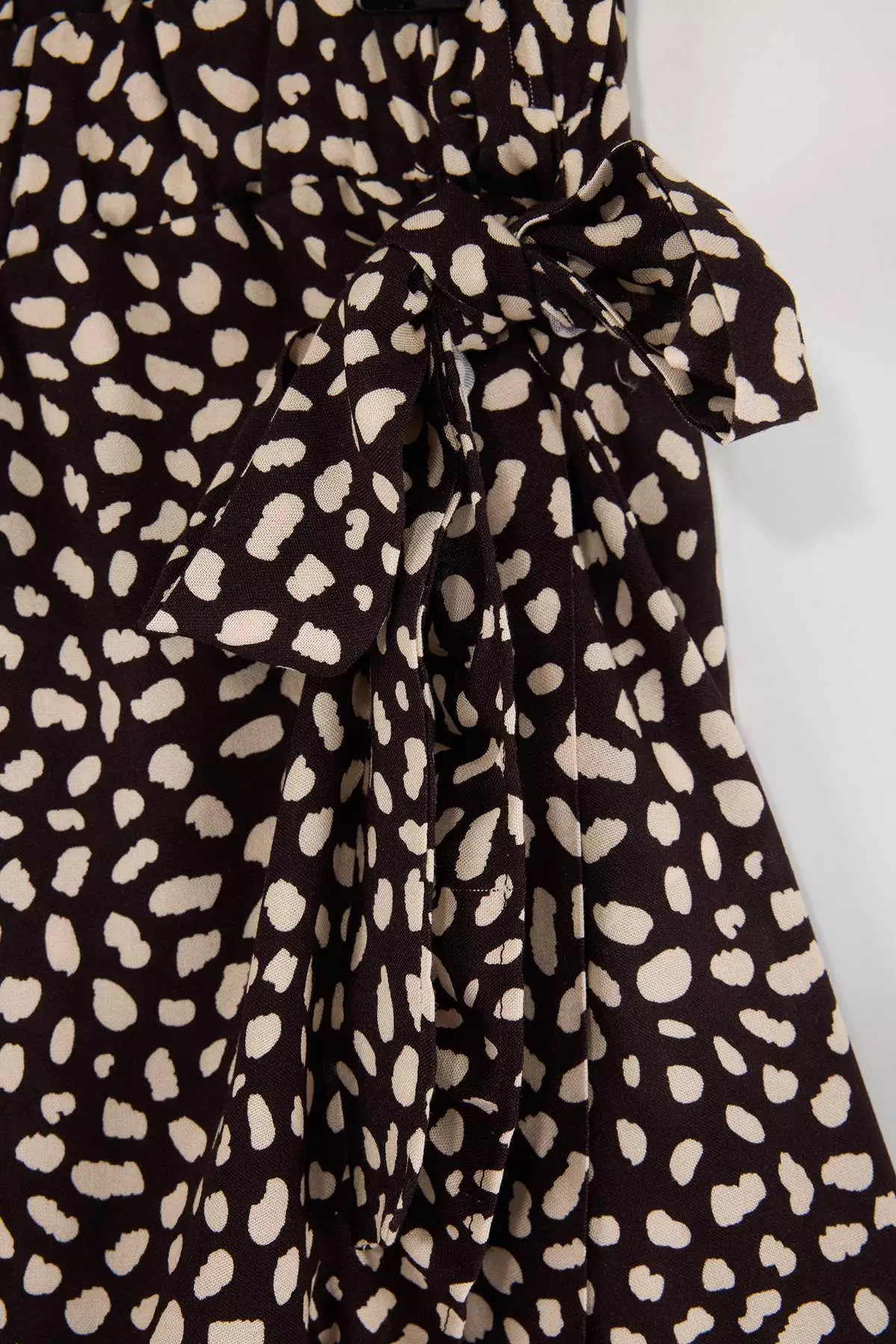 Brown Crispy Floral Tie-Waist Woven Plus Size Shorts Skirt Tbbss22Sr0164
