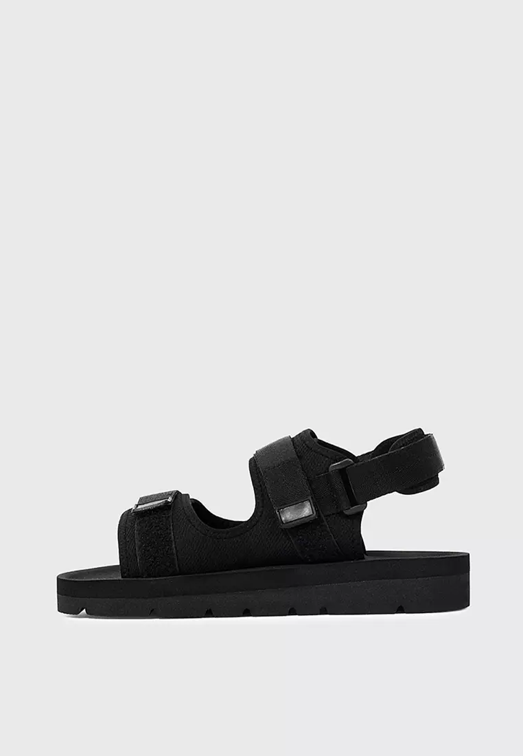 Almost Full Black Mountain Sandals